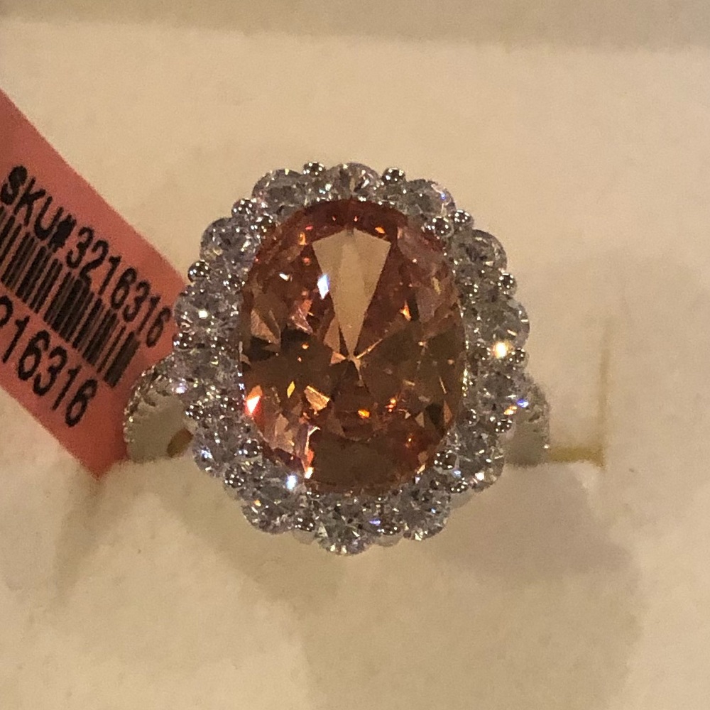 Ring - Picture 3 of 3
